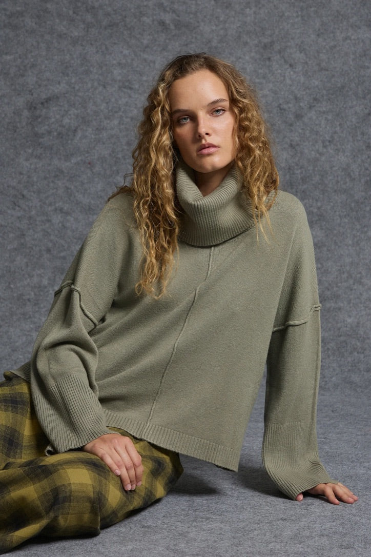 Jumper with detachable turtleneck - Khaki