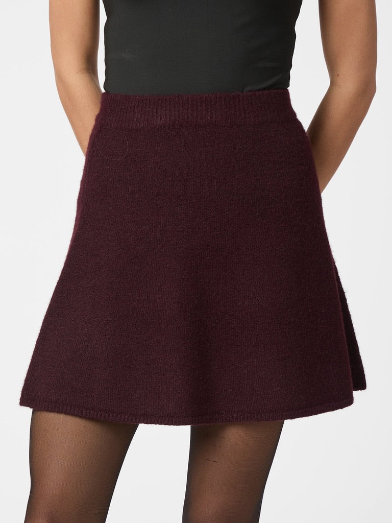 Gisa Knit Skirt Burgundy