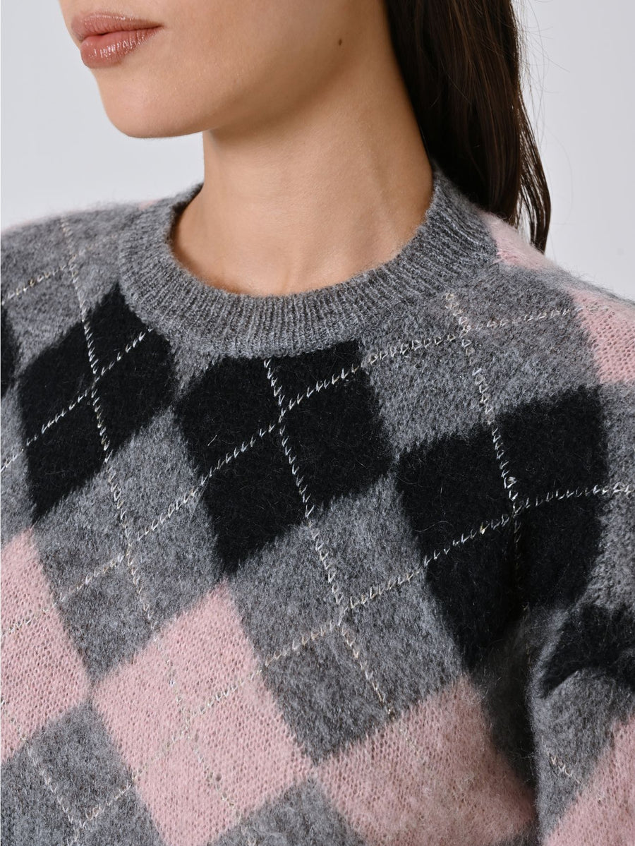Diamond-patterned plush sweater