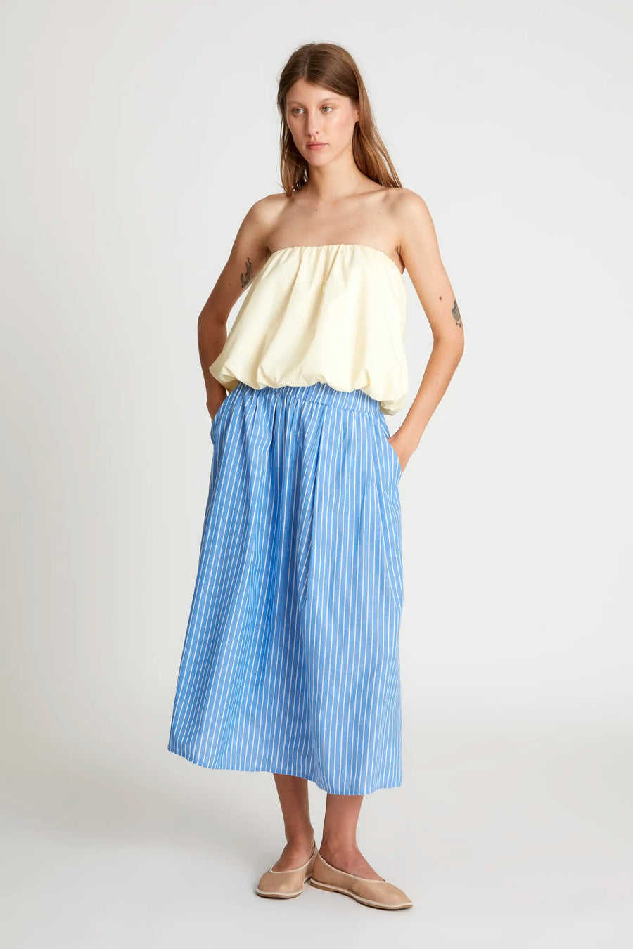 White sleeveless balloon top