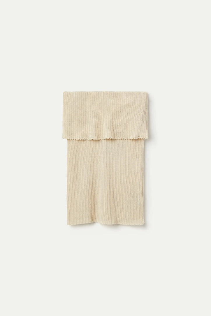 White strapless ribbed knit top