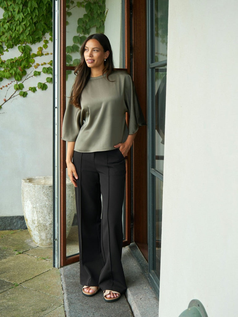 Liora Heavy Sateen Top