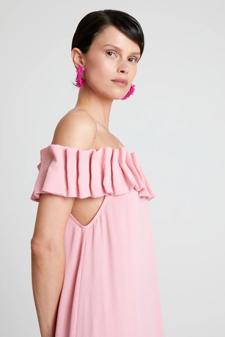 Long pink boat neckline dress