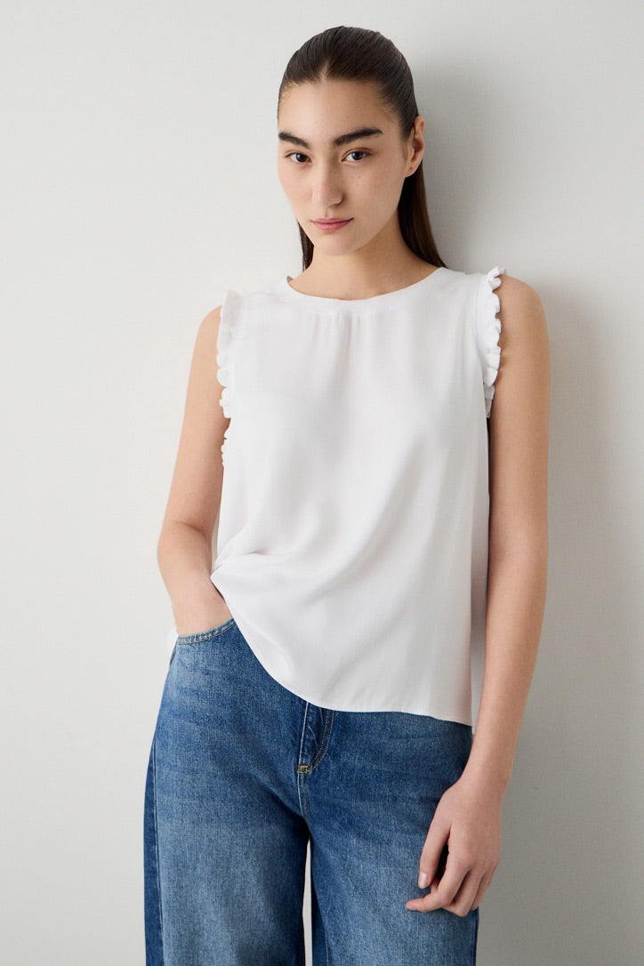 Top with frills on the sleeves white