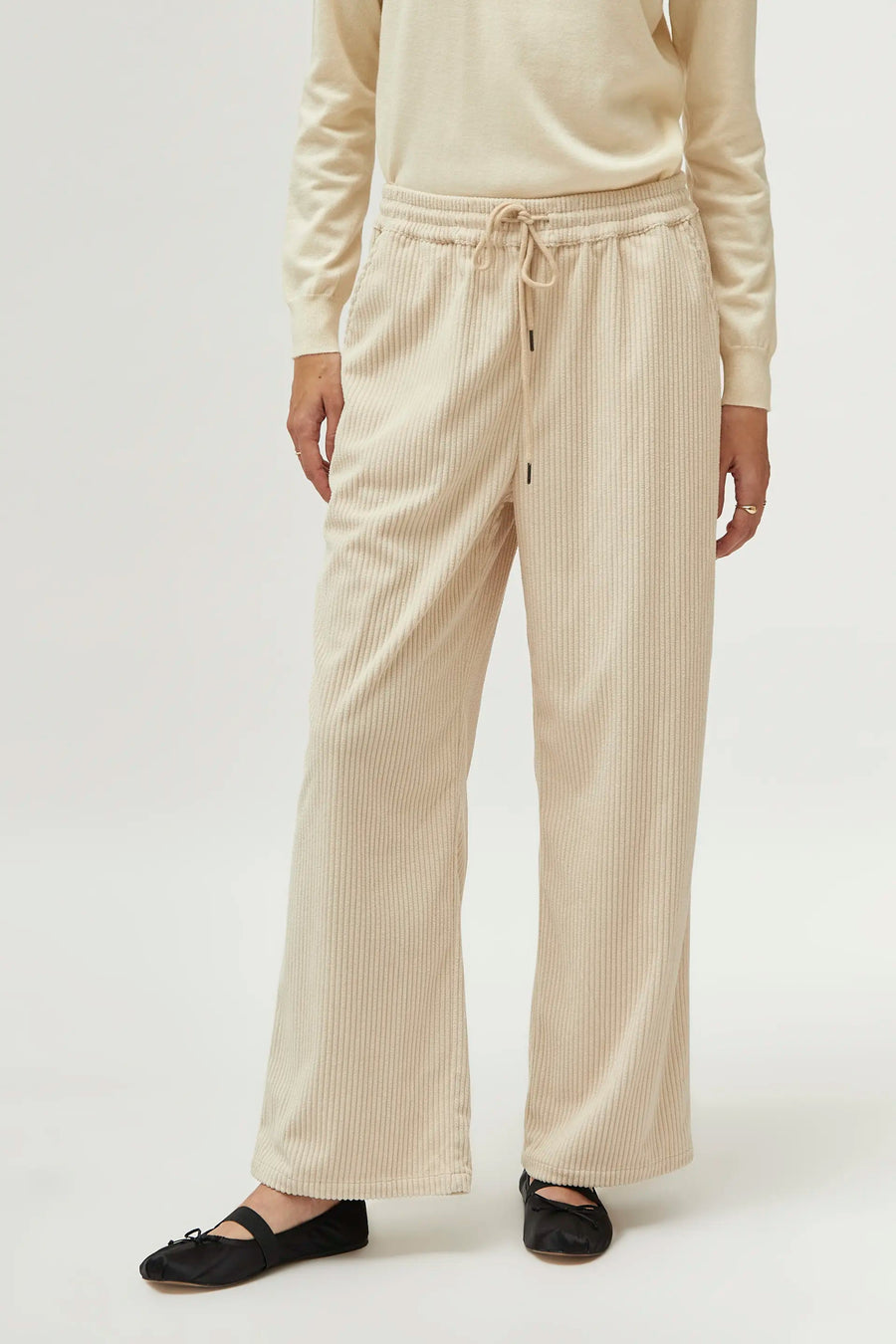 White elastic waist corduroy pants