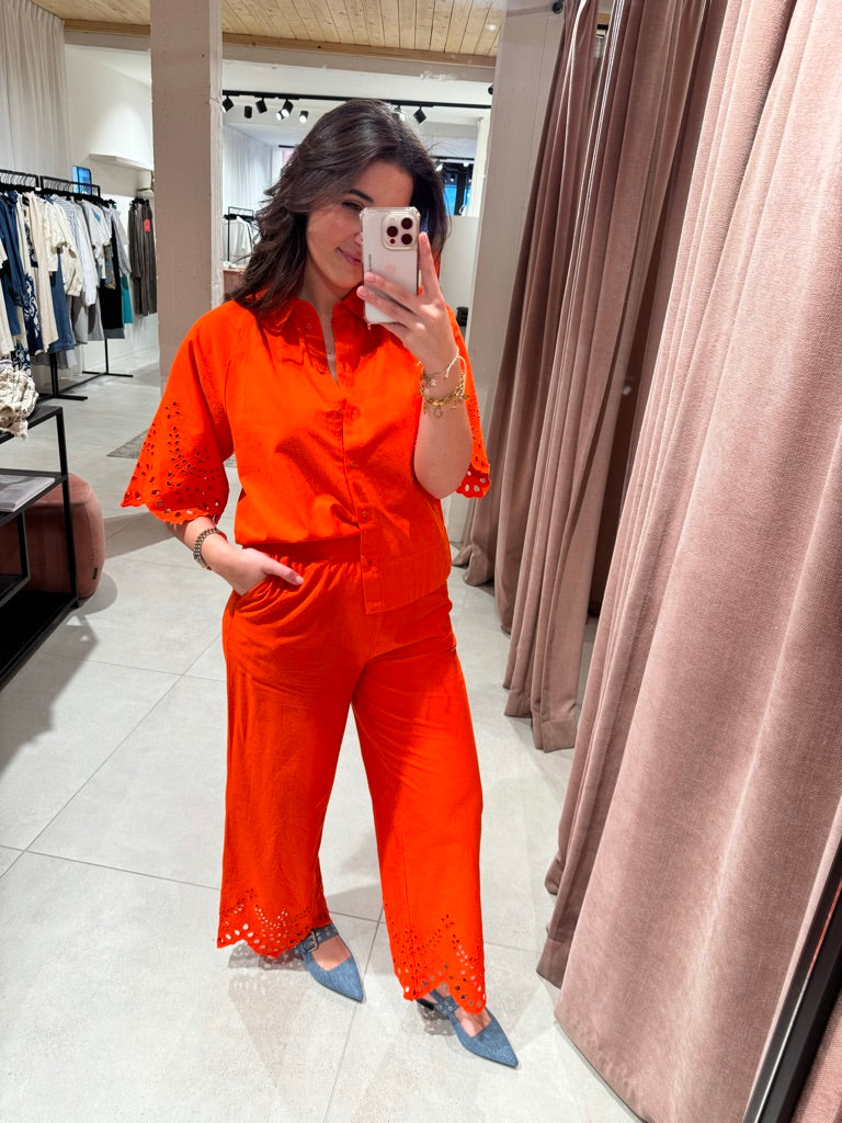 YASElva Ankle Pants