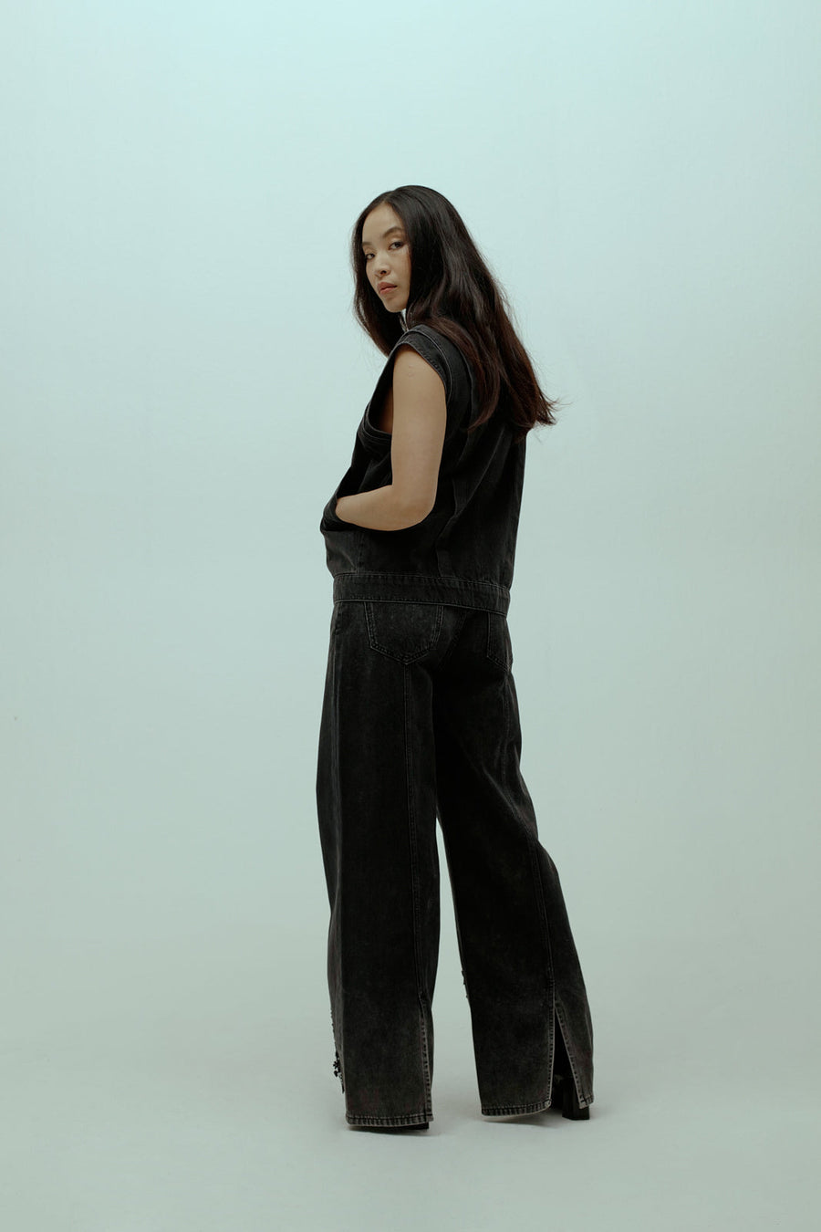 Wide Leg Jeans With Back Slit and Lace