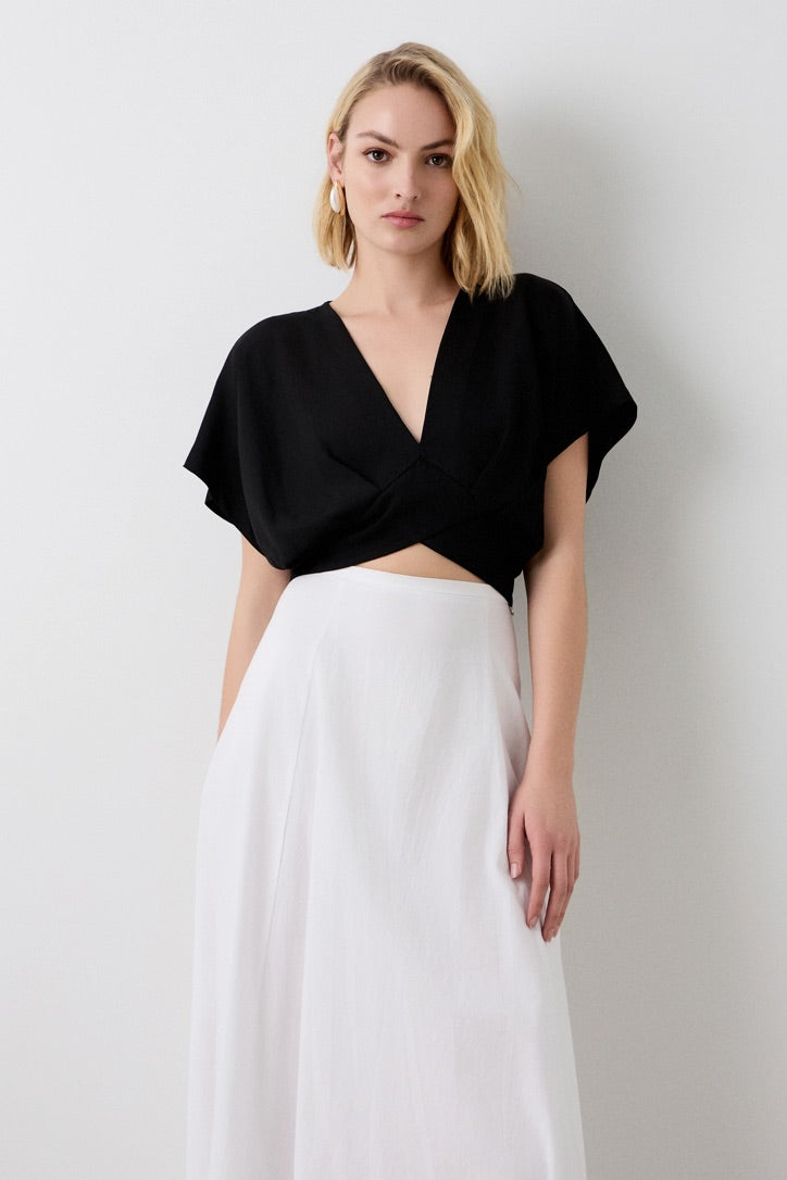 Crop top with short sleeves and pleats