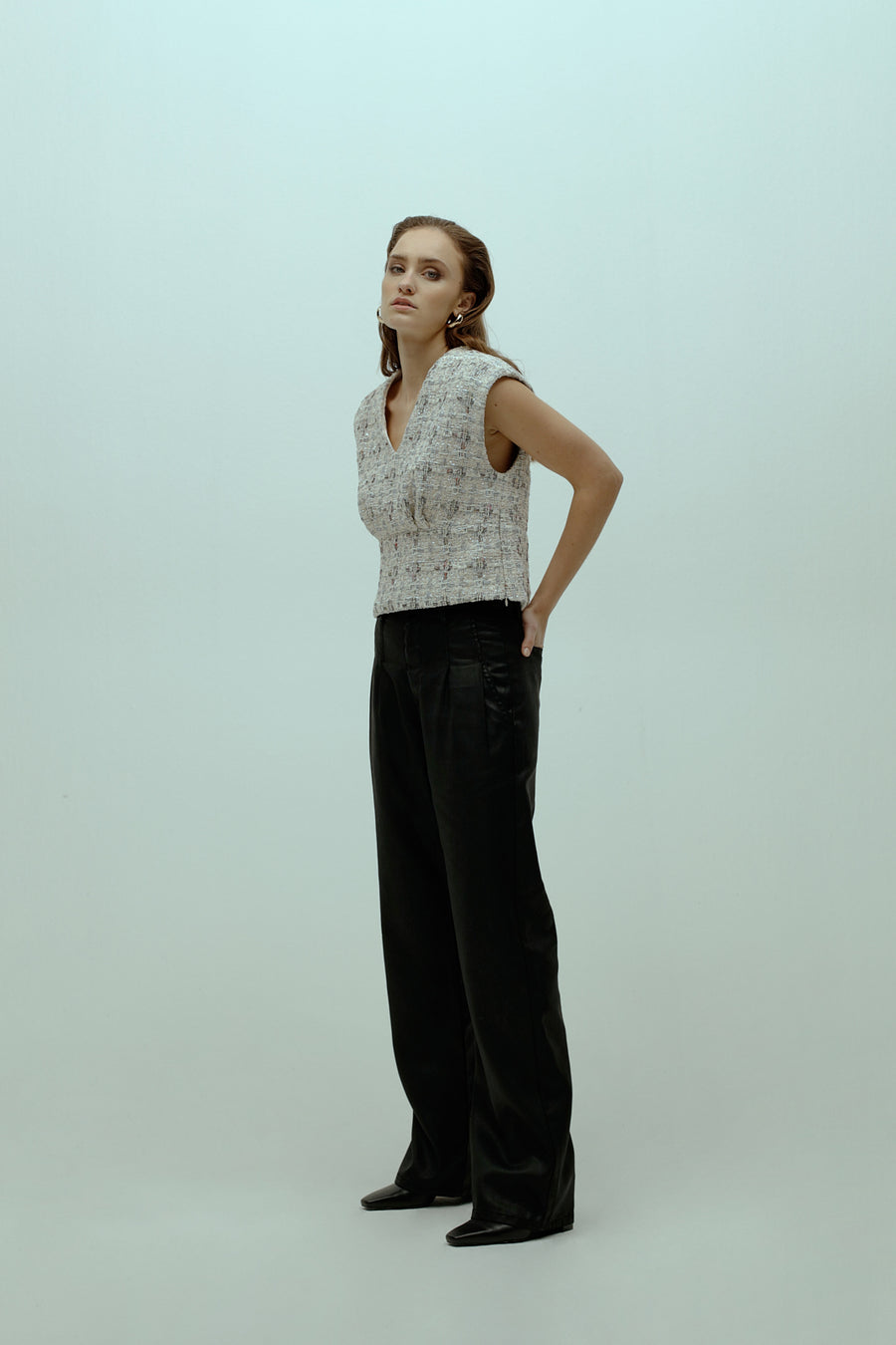 Flowy Coated Pleated Jeans