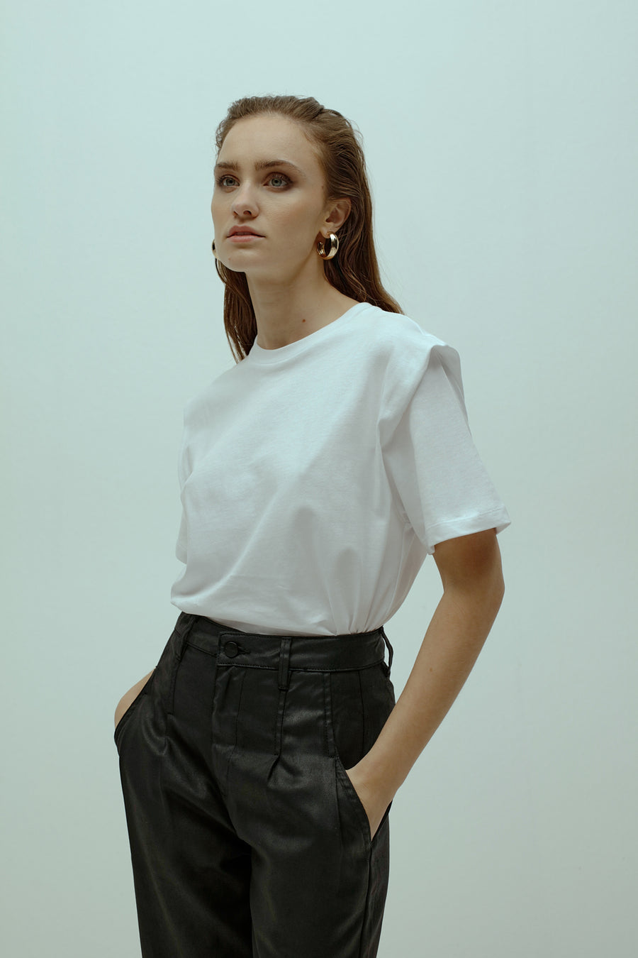 Flowy Coated Pleated Jeans