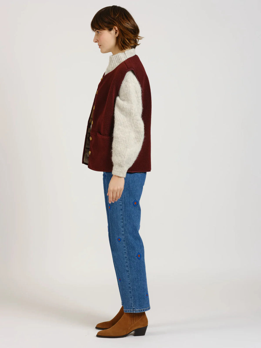 VITA Sleeveless Jacket - Burgundy