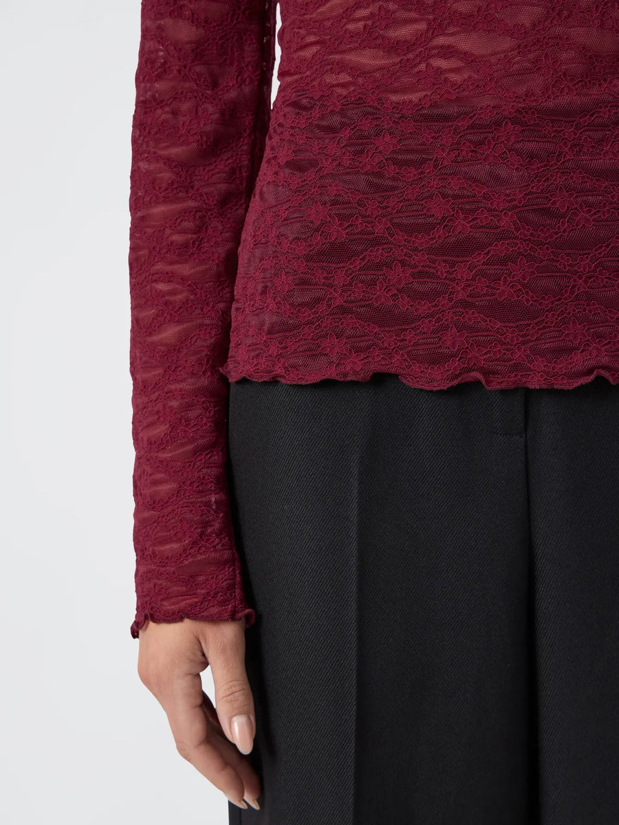 YASCara LS Lace Top Red